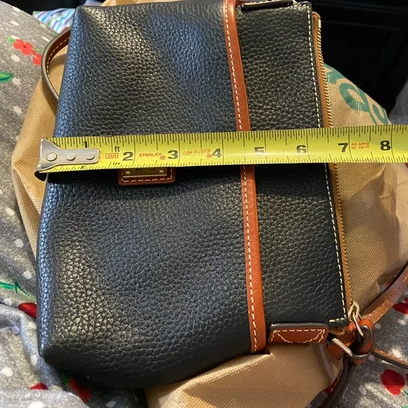 Black pebble leather Dooney and Bourke crossbody - Picture 9 of 10